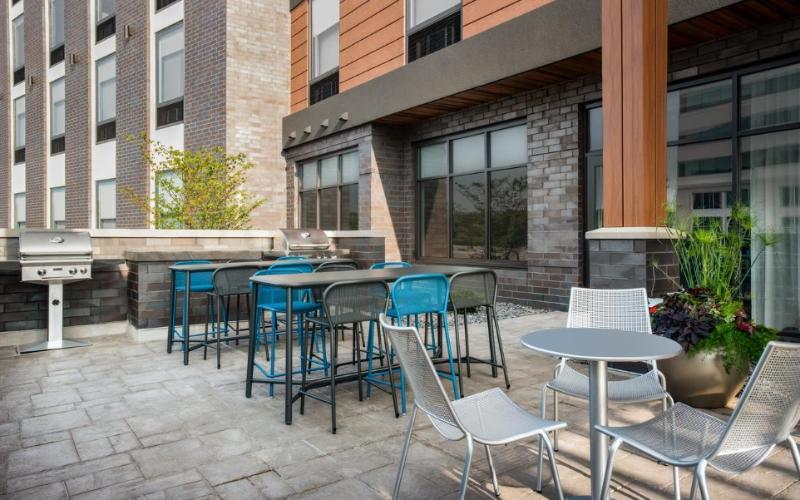 Home2 By Hilton Alliant Energy Center 3*